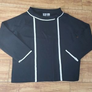 Vintage Knitwear Woman Black and White Sweater